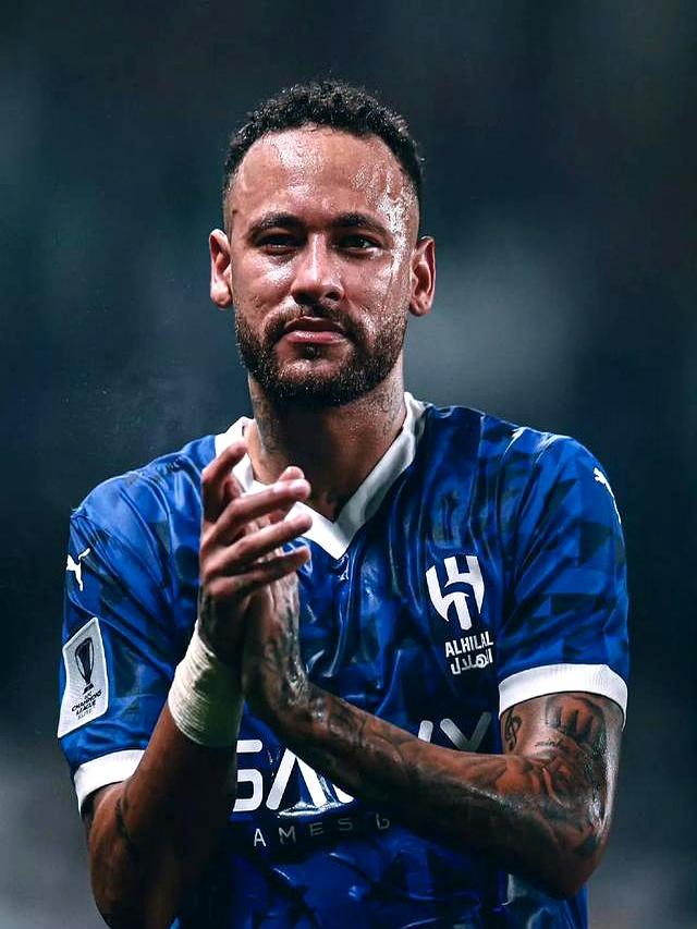 kaiyun体育安全登录-SKT前途光明！，内马尔新星比赛局势复杂表现突出引发球迷热议(球迷祝福内马尔)