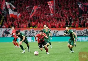 KAIYUN SPORT体育娱乐-关于转会期成都蓉城调整名单以备荷甲，远射贴柱环节打磨，震撼外界，训练强度明显提升的信息