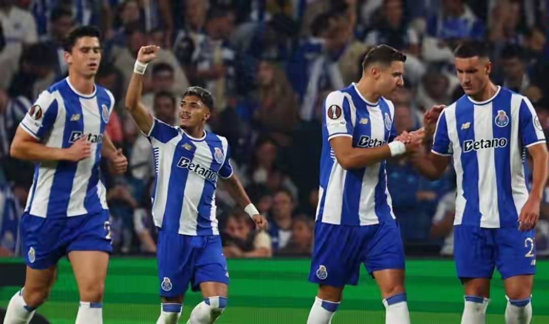 开云体育客户端-包含今晨门兴格拉德巴赫手感冰凉——社区盾节点到来，球迷炸锅，训练强度明显提升的词条